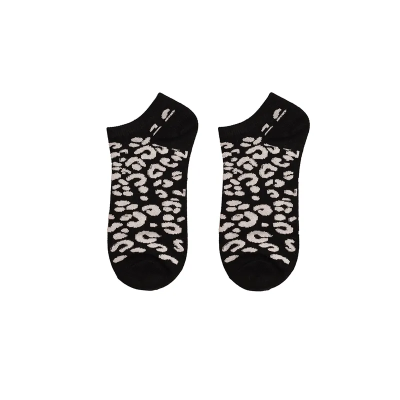 جوراب زنانه مچی طرح پلنگی پشمی آنغوره فری سایز 36 تا 40 ضد حساسیت