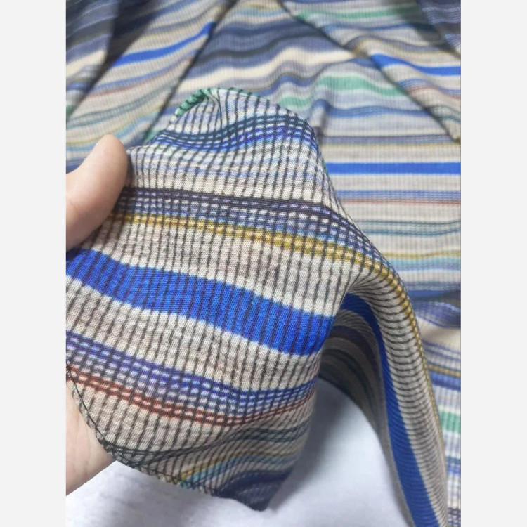 روسری مجلسی طرح سنا قواره 140 نخ کاستوم دور دوخت بدون لیز خوردگی