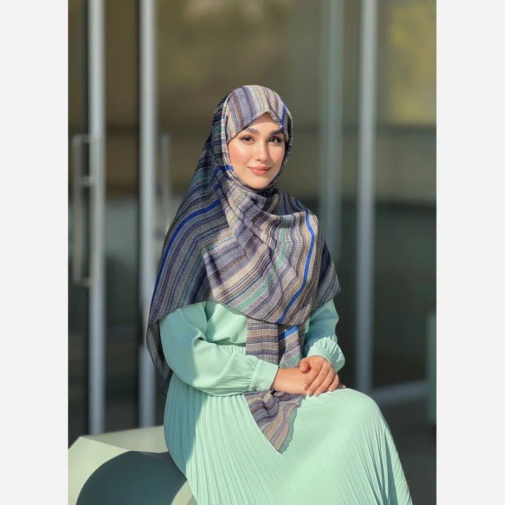 روسری مجلسی طرح سنا قواره 140 نخ کاستوم دور دوخت بدون لیز خوردگی