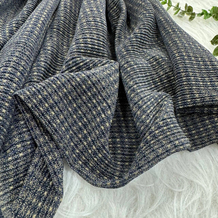 شال مشکی کریشه کد 976 قواره 220x80 سانت بدون آبرفت و رنگ رفت