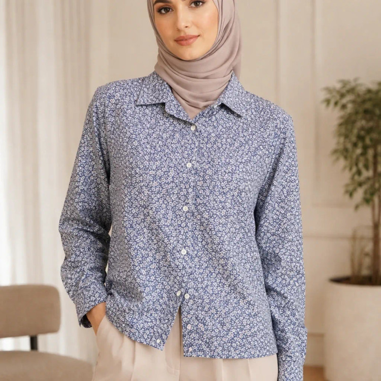 شومیز زنانه نخی گلریز بهاری اورسایز مدل یقه مردانه آبی طوسی