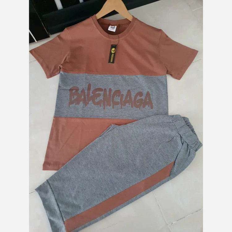 ست تیشرت و شلوارک اسپرت بچگانه طرح BALENCAGA جنس سوپر پنبه و ملانژ سایز 60 تا 70