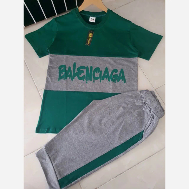 ست تیشرت و شلوارک اسپرت بچگانه طرح BALENCAGA جنس سوپر پنبه و ملانژ سایز 60 تا 70