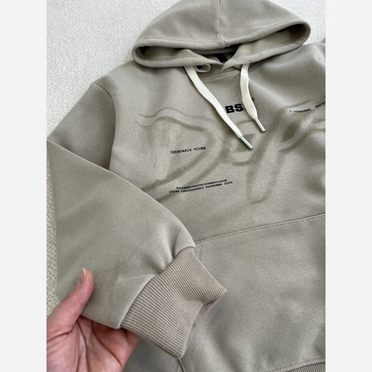 هودی اسپرت پسرانه نوجوان دورس وارداتی در دو رنگ کرم و سبز سایز 8 تا 16 سال