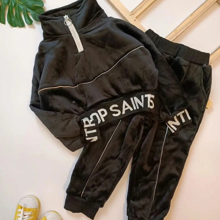 ست بلوز و شلوار مخمل توخز دخترانه مناسب 2 تا 8 سال