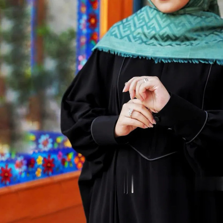 مانتو عبایی زنانه مدل حانیه جنس کرپ سوپر الیزه سایز 36 تا 48