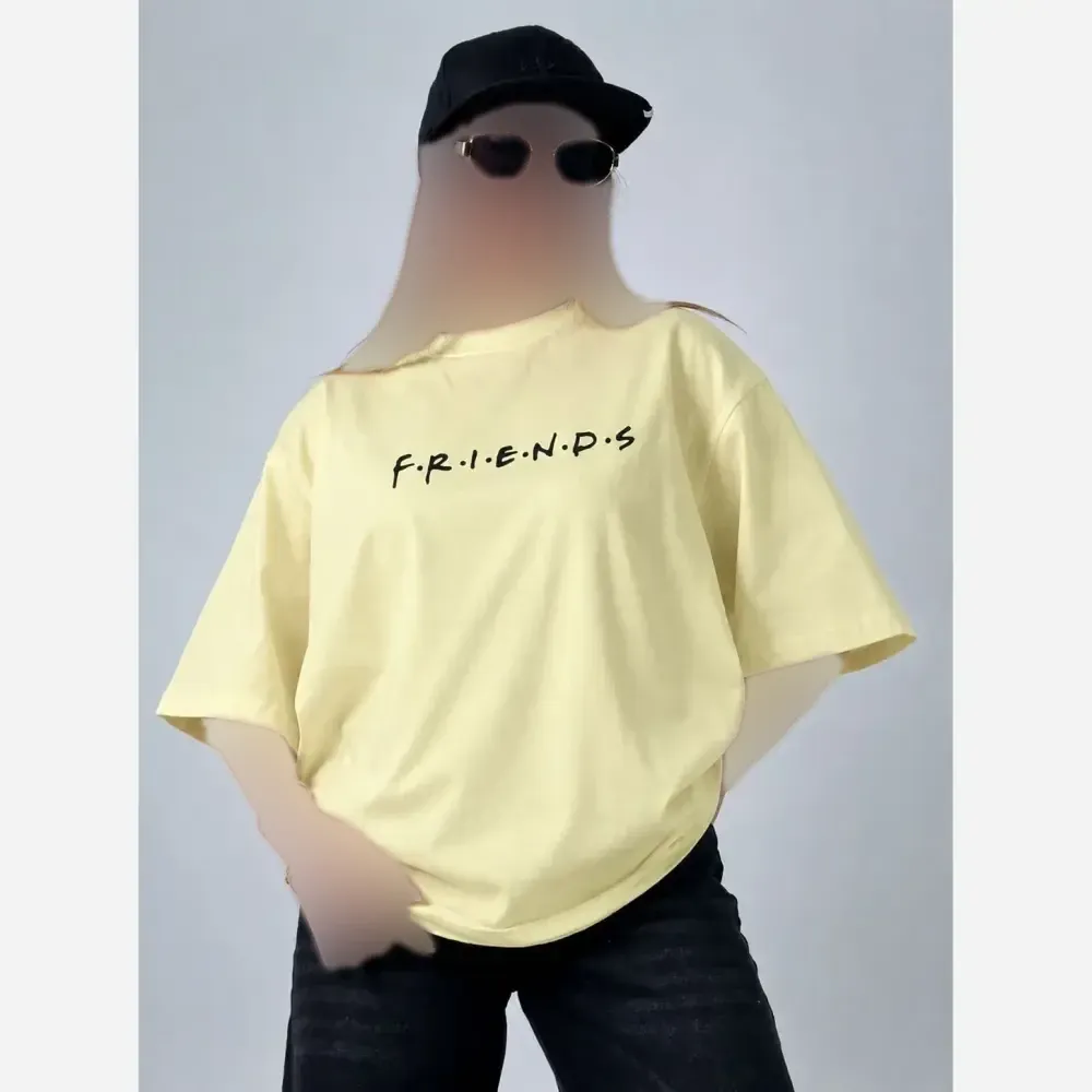 تیشرت لش باکسی طرح friends جنس سوپر پنبه قواره دار