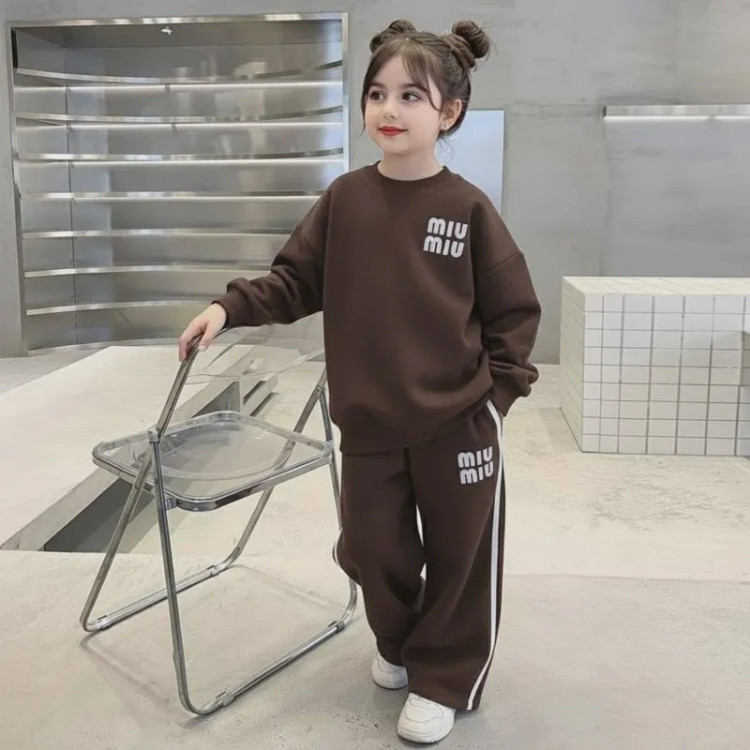 ست بلوز و شلوار بگ دخترانه طرح miu دورس پنبه درجه یک