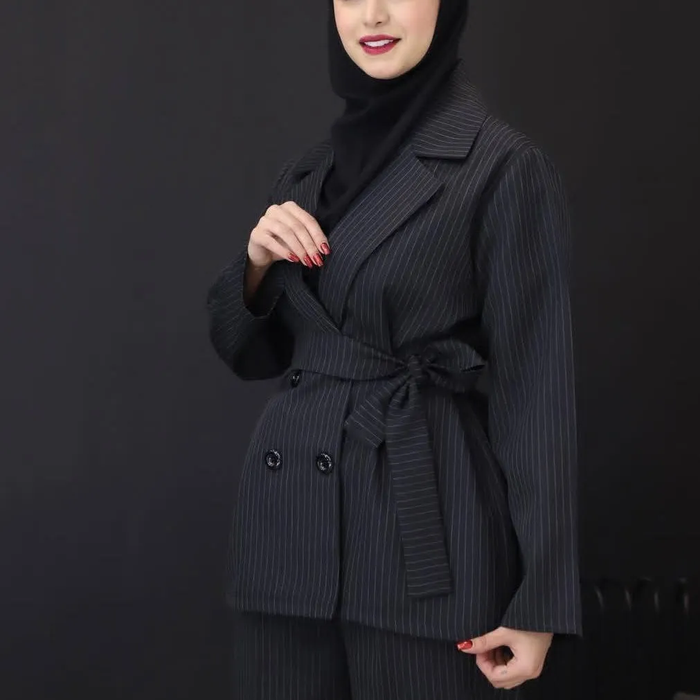 کت شلوار زنانه مدل نسیم اداری و دانشجویی پارچه دیپلمات پرشیا به همراه کمربند
