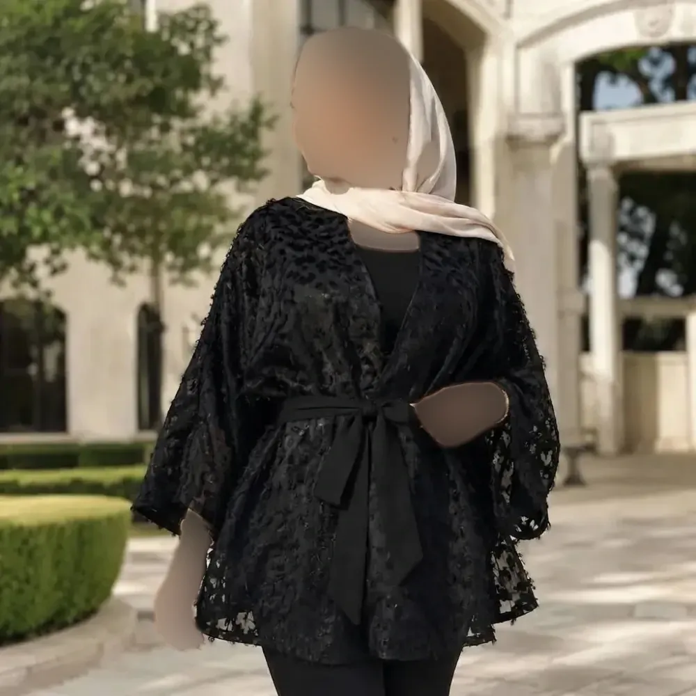 خرید مانتو یاخما حریر ریش دار طرح تهمینه جلو باز فری سایز