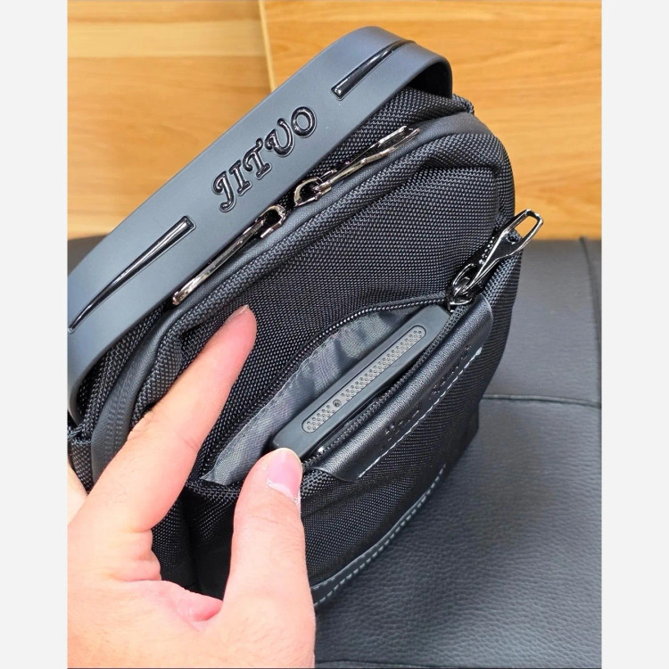 بادی بگ وارداتی برزنتی برند جیتو JITUO ضدآب پورت USB دار