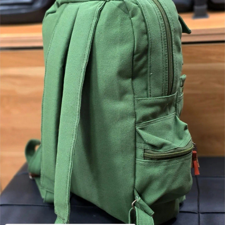 کوله پشتی برزنتی اسپرت مناسب خانم ها و آقایان جنس خارجی ابعاد 44x30x13 سانتی متر