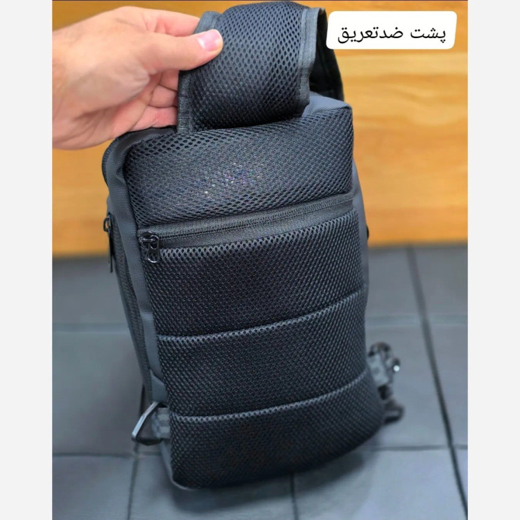 بادی بگ مردانه بنج ضد آب متوسط با قفل رمزدار