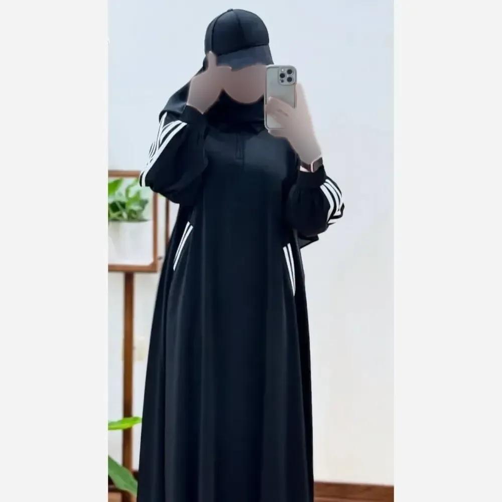 مانتو عبایی مشکی مدل سالومه جنس الیزه درجه یک فری سایز