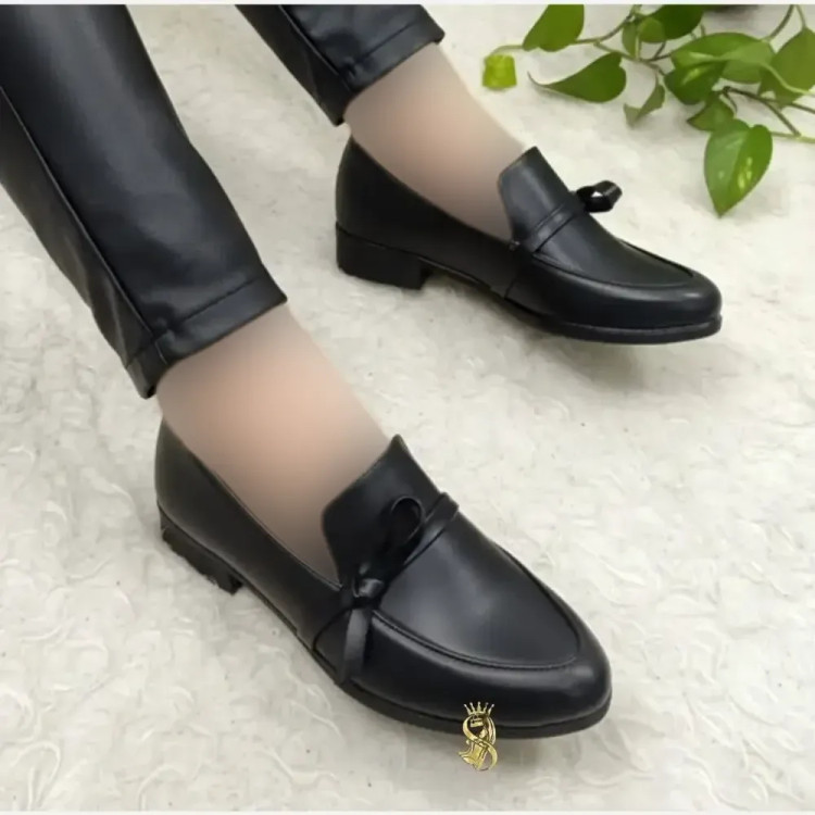 کفش کالج طبی زنانه چرم مشکی مدل گره ای