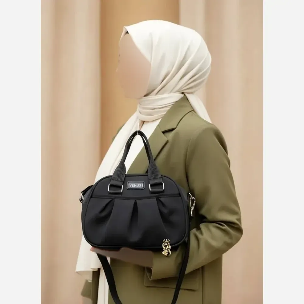 کیف اسپرت دوشی مدل شاپرک جنس نانسی خارجی ابعاد 25 در 22 رنگ سبز طوسی مشکی