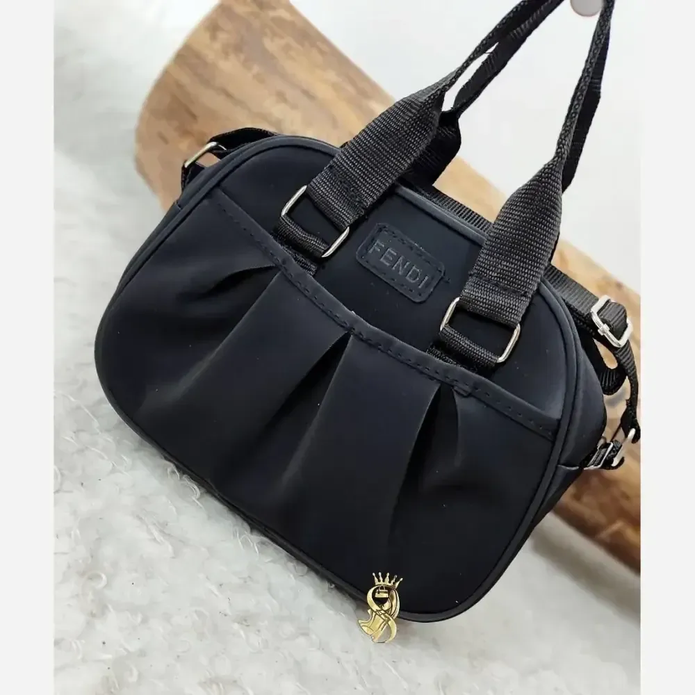کیف اسپرت دوشی مدل شاپرک جنس نانسی خارجی ابعاد 25 در 22 رنگ سبز طوسی مشکی