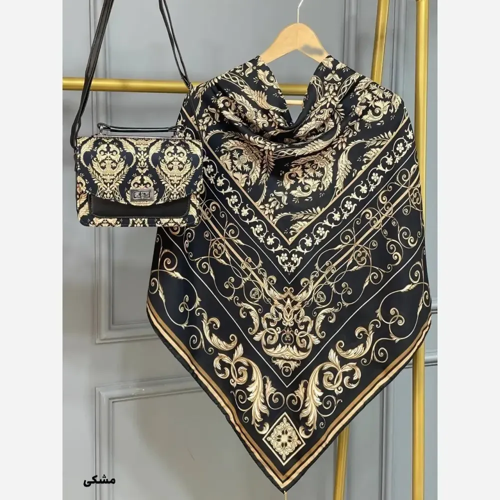 ست کیف و روسری الیزابت نخی منگوله دار مخمل و چرم صنعتی مشکی طلایی سورمه ای