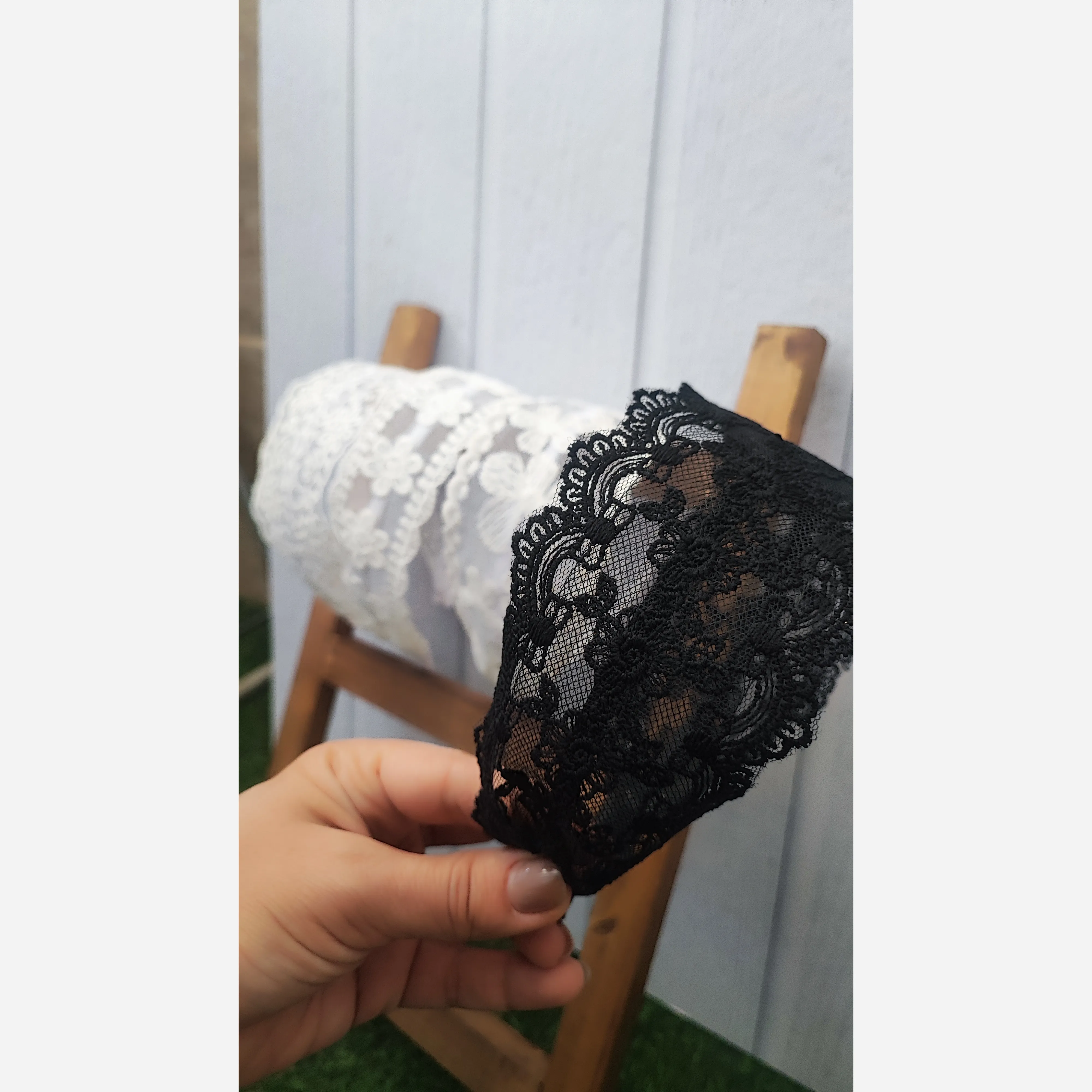 تل سر فانتزی طرح گل رنگ سفید و مشکی دخترانه و زنانه